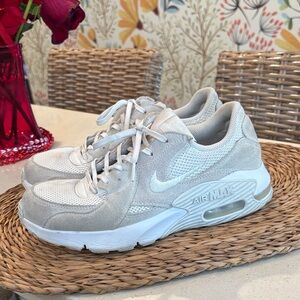 Nike Air Max Women's White Sneakers - Size 8.5